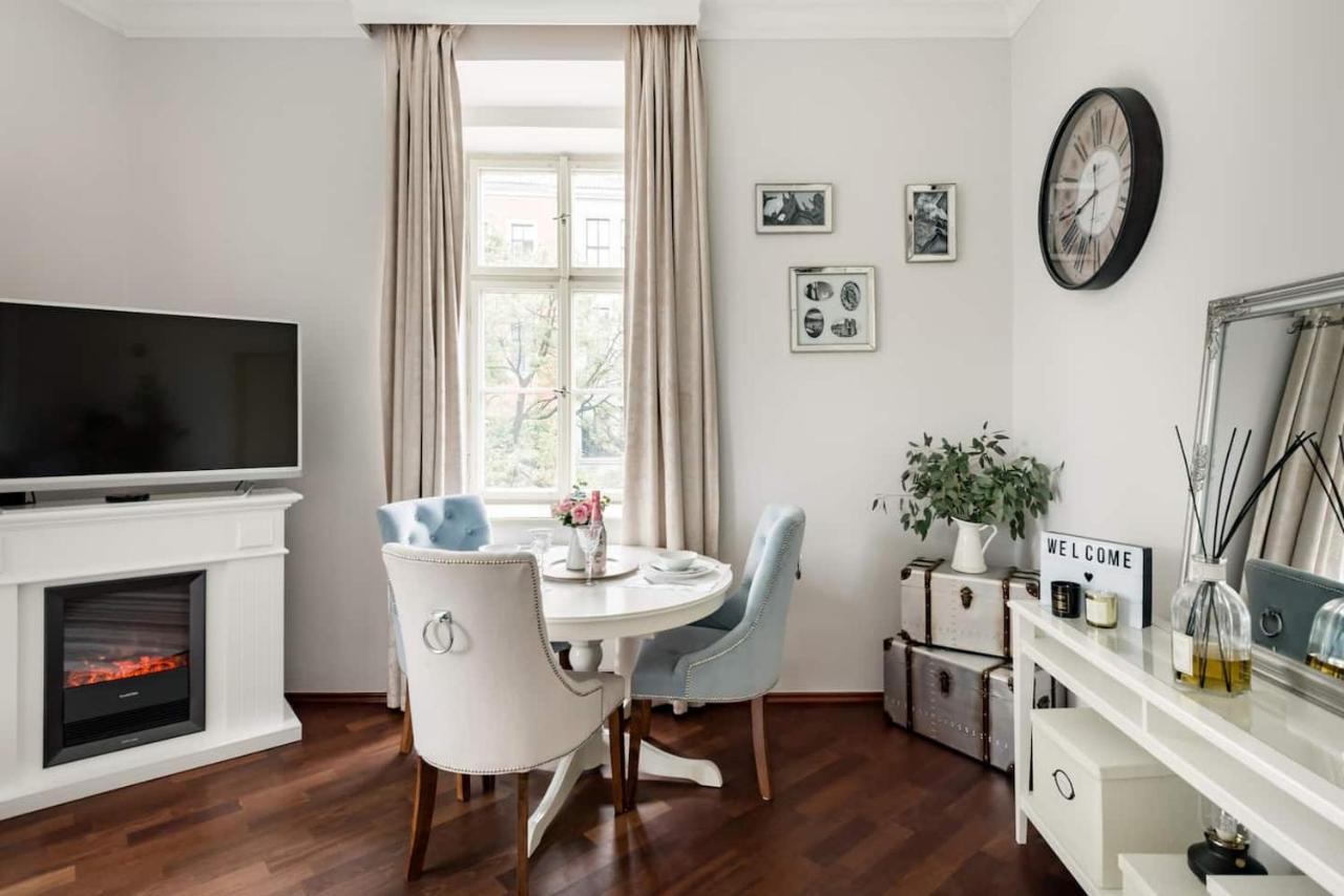 Old Town Square Apartment Прага Екстер'єр фото