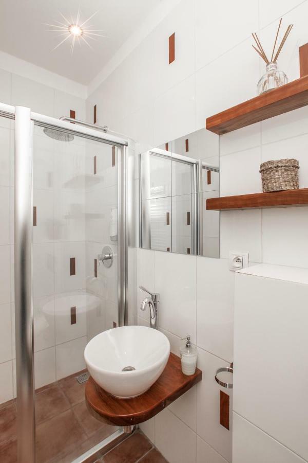 Old Town Square Apartment Прага Екстер'єр фото