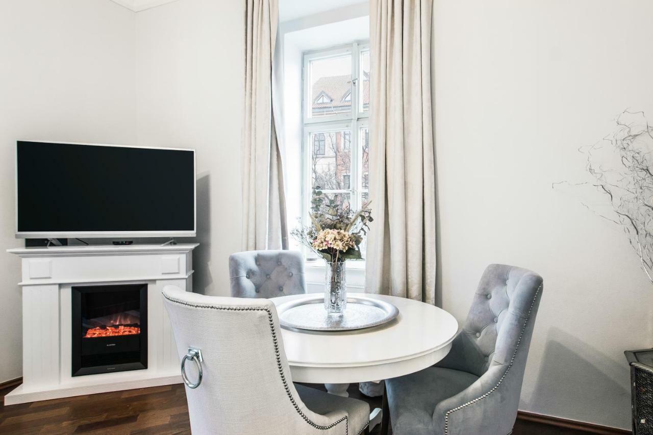Old Town Square Apartment Прага Екстер'єр фото